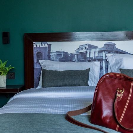 Lokal Rooms X Shahrah-E-Faisal Karachi Exteriör bild