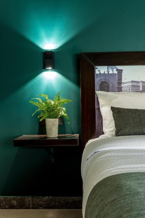 Lokal Rooms X Shahrah-E-Faisal Karachi Exteriör bild