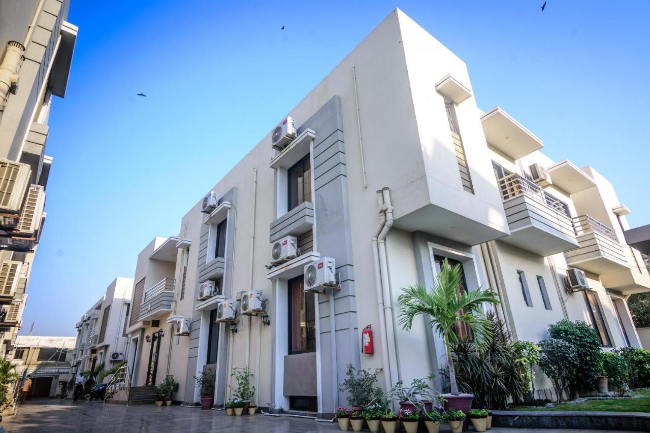 Lokal Rooms X Shahrah-E-Faisal Karachi Exteriör bild
